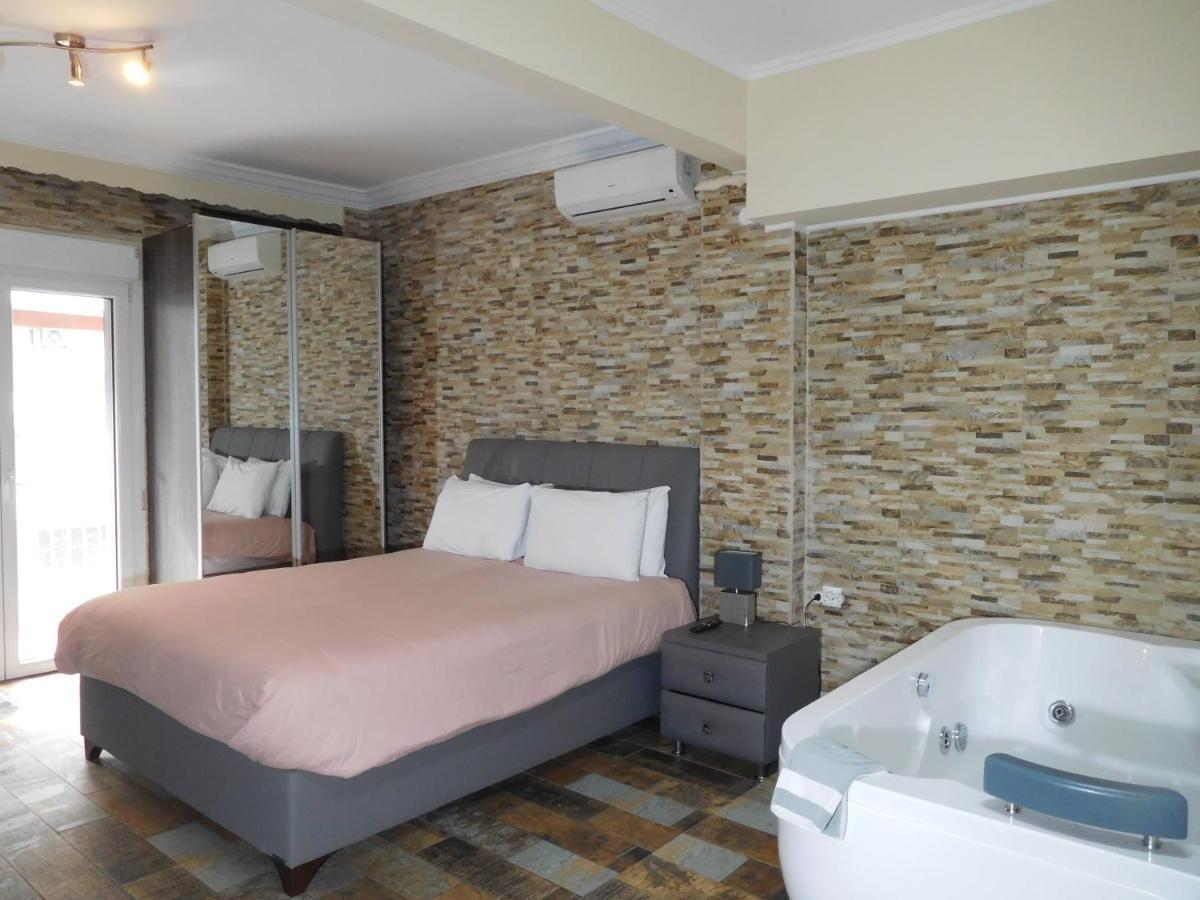 Luxury Living And Apartament