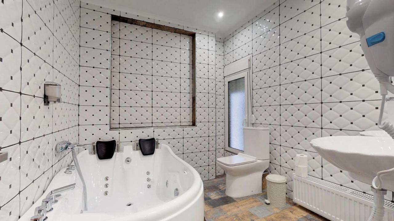 Apartament Luxury Living And Salonic